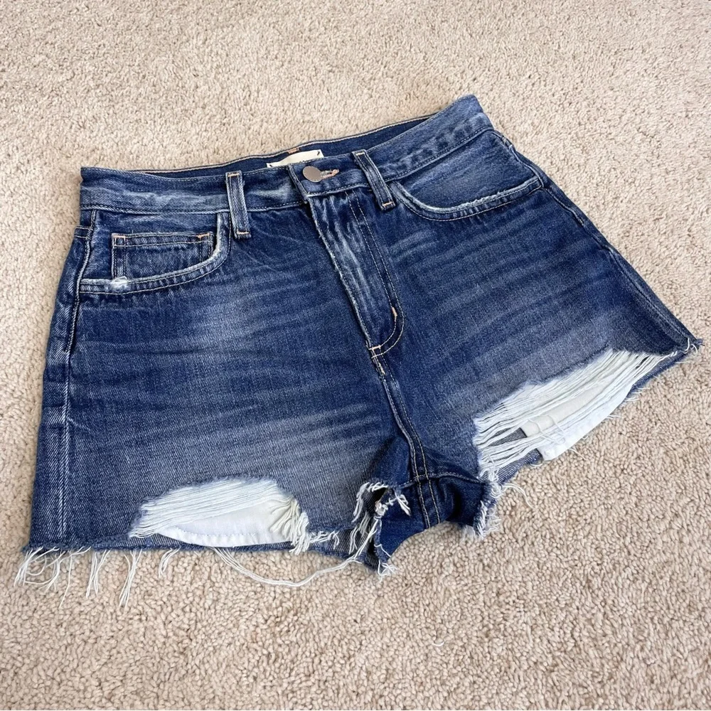 L'agence Marilyn High Rise Denim Short in Newberry - Picture 17 of 17